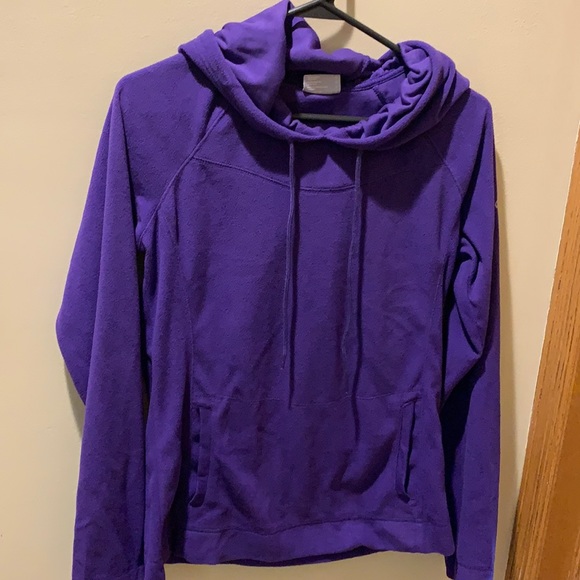 Columbia Tops - 🎉💕HOST PICK 💕🎉Columbia fleece hoodie